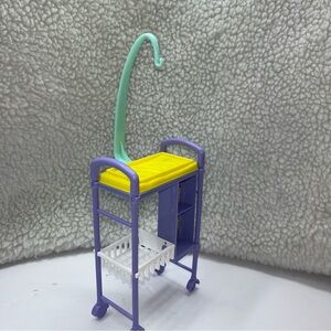 Barbie nursery changeing table or Dr. exam table 2015 replacement part